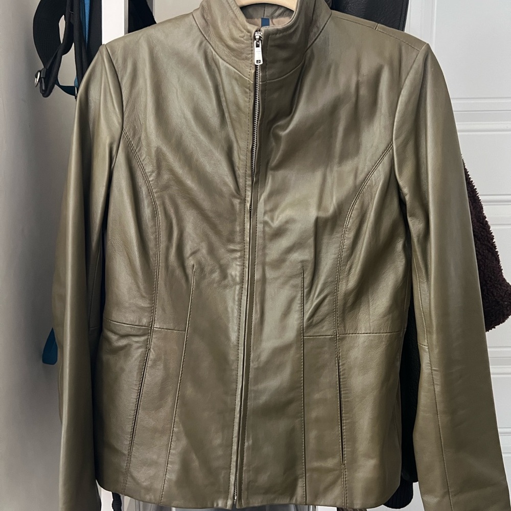 Cole Haan Wing Collar Lambskin Leather Jacket Size Small - Picture 4 of 7